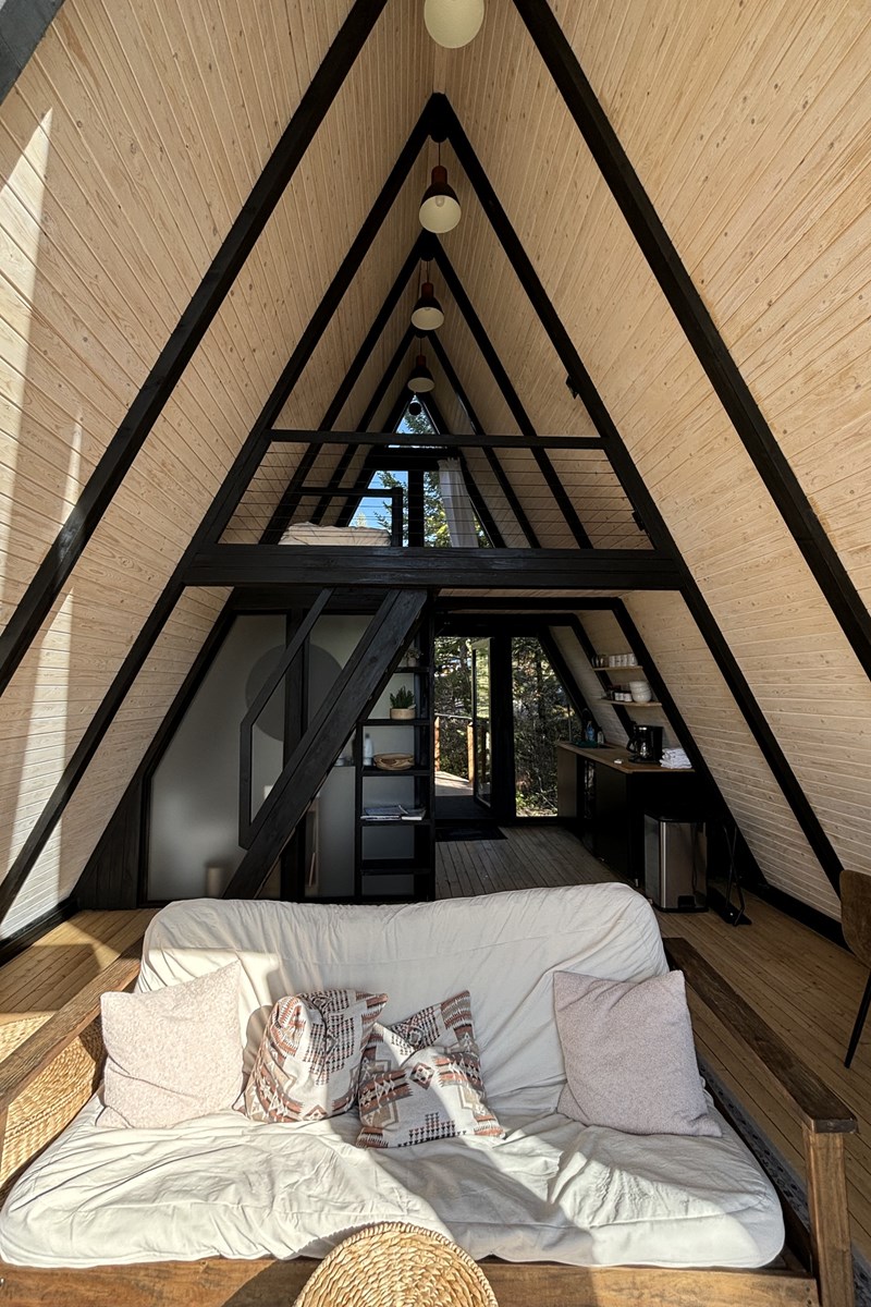 Stella 53 / Montana furnished A-frame interior