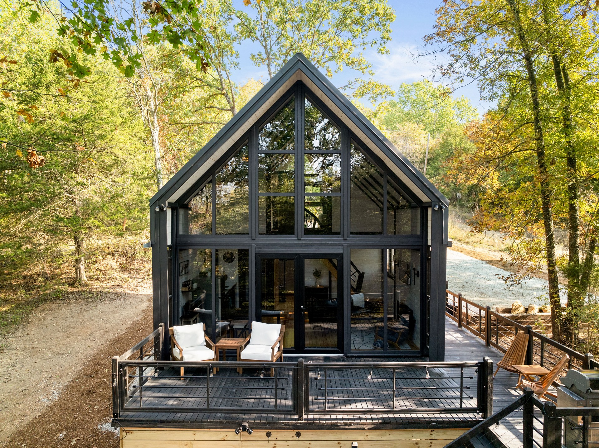 Completed Aries 96 prefab modern cabin project in the Arkansas Ozarks.